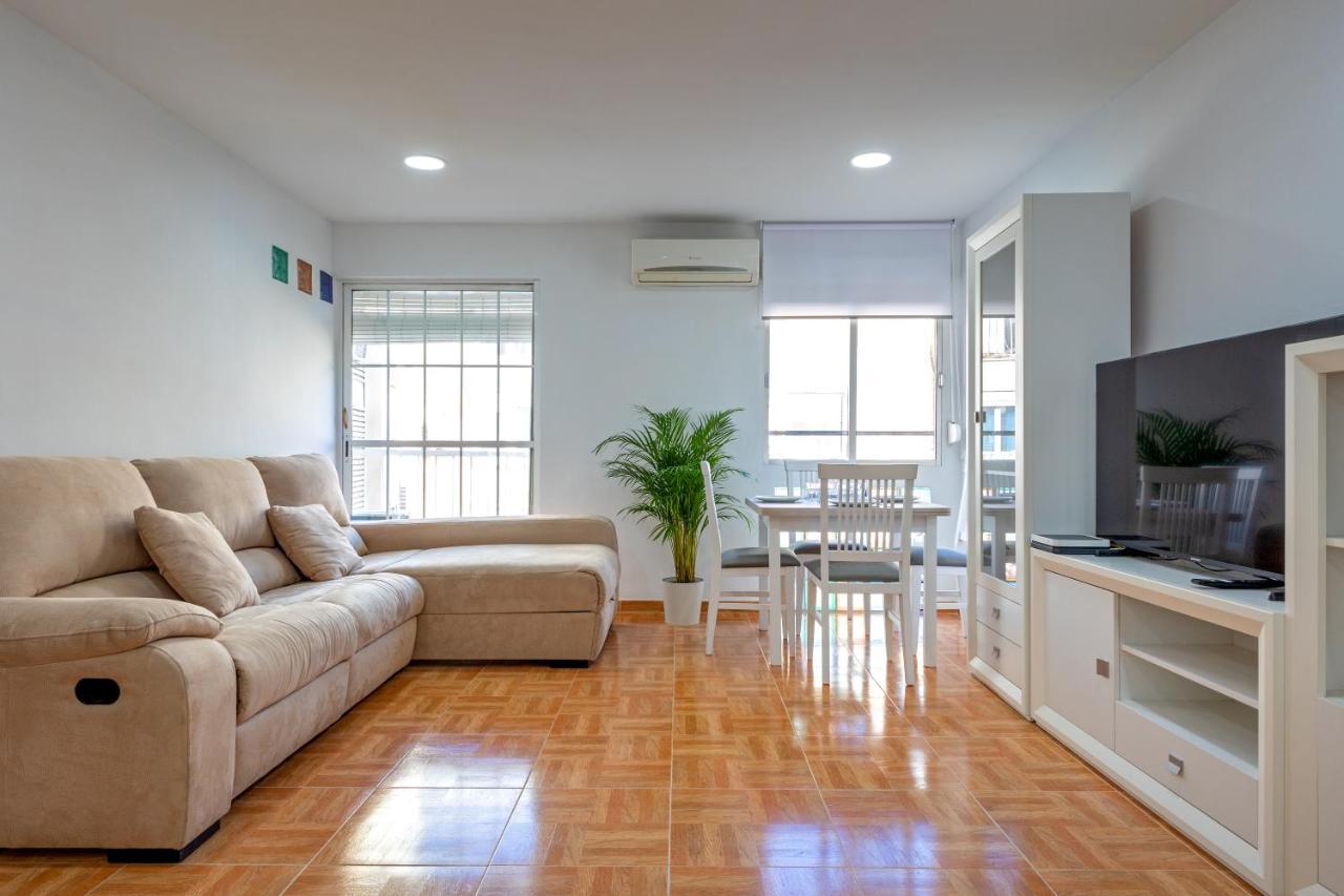 Charming 2 Bedroom Apartment At Triana Center By Oui 세비야 외부 사진