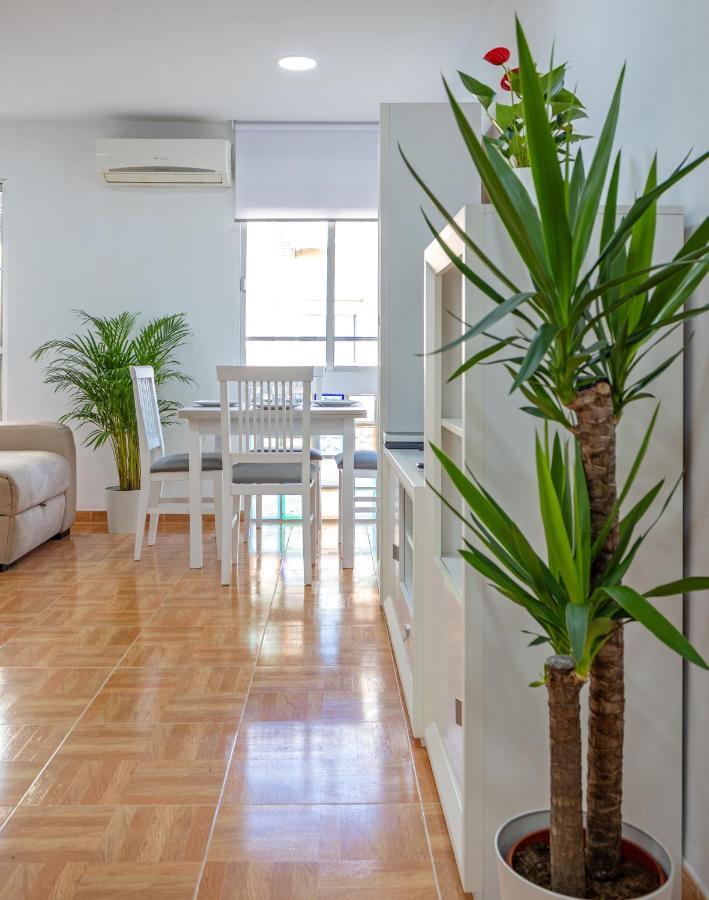 Charming 2 Bedroom Apartment At Triana Center By Oui 세비야 외부 사진